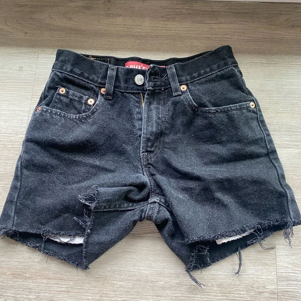 levi’s high waisted denim shorts - Picture 1 of 2